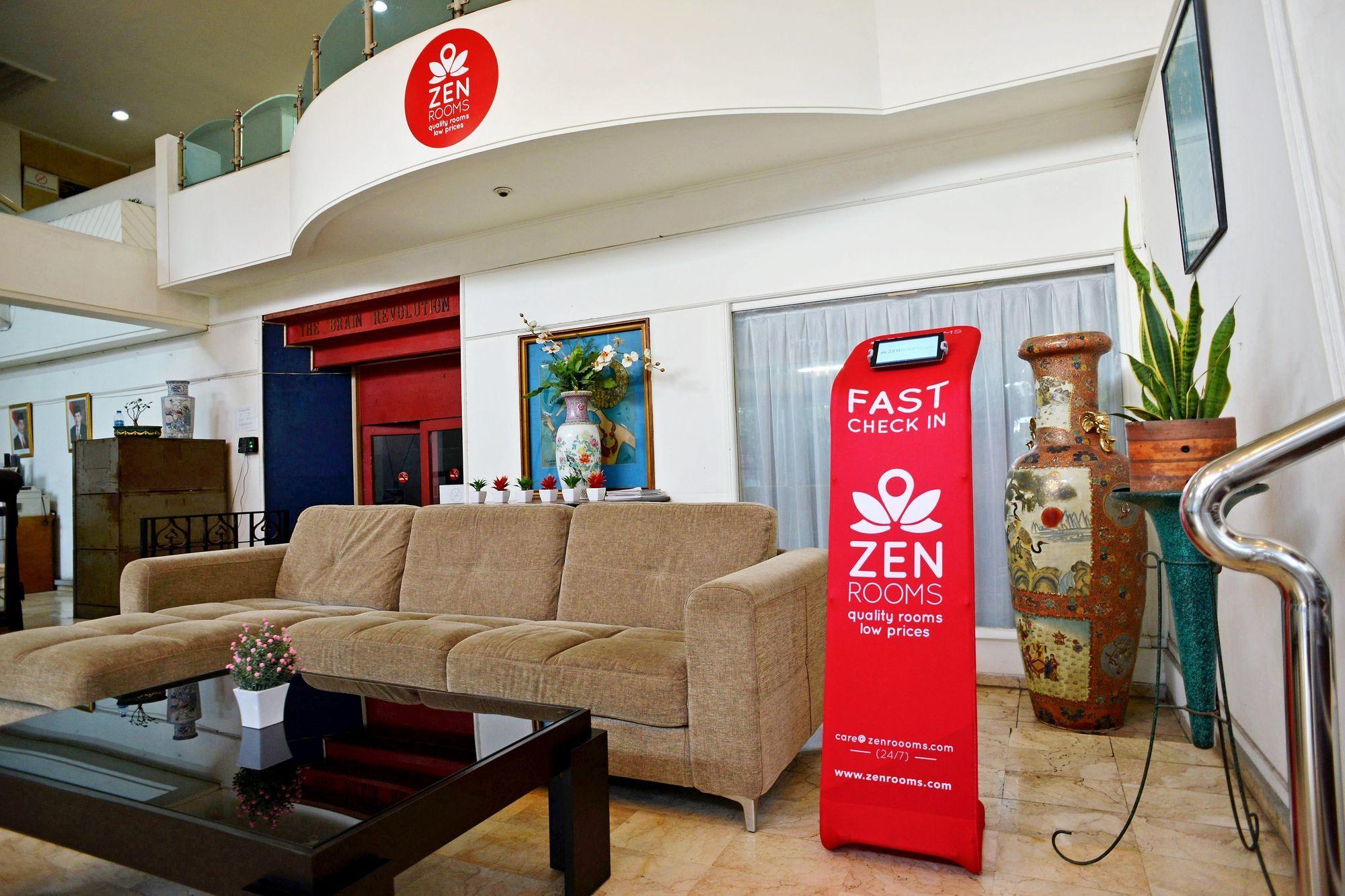 Reddoorz Plus Near Kebayoran Baru Blok S Jakarta Eksteriør billede